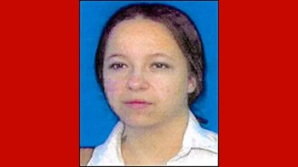 Izabel Lewicka, a young art student and Polish immigrant, who met Robinson in 1999 and vanished soon after.