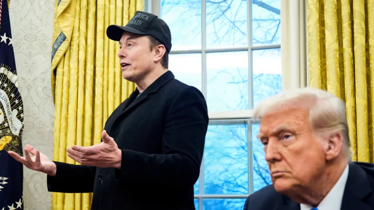 Elon Muskwith president trump_png