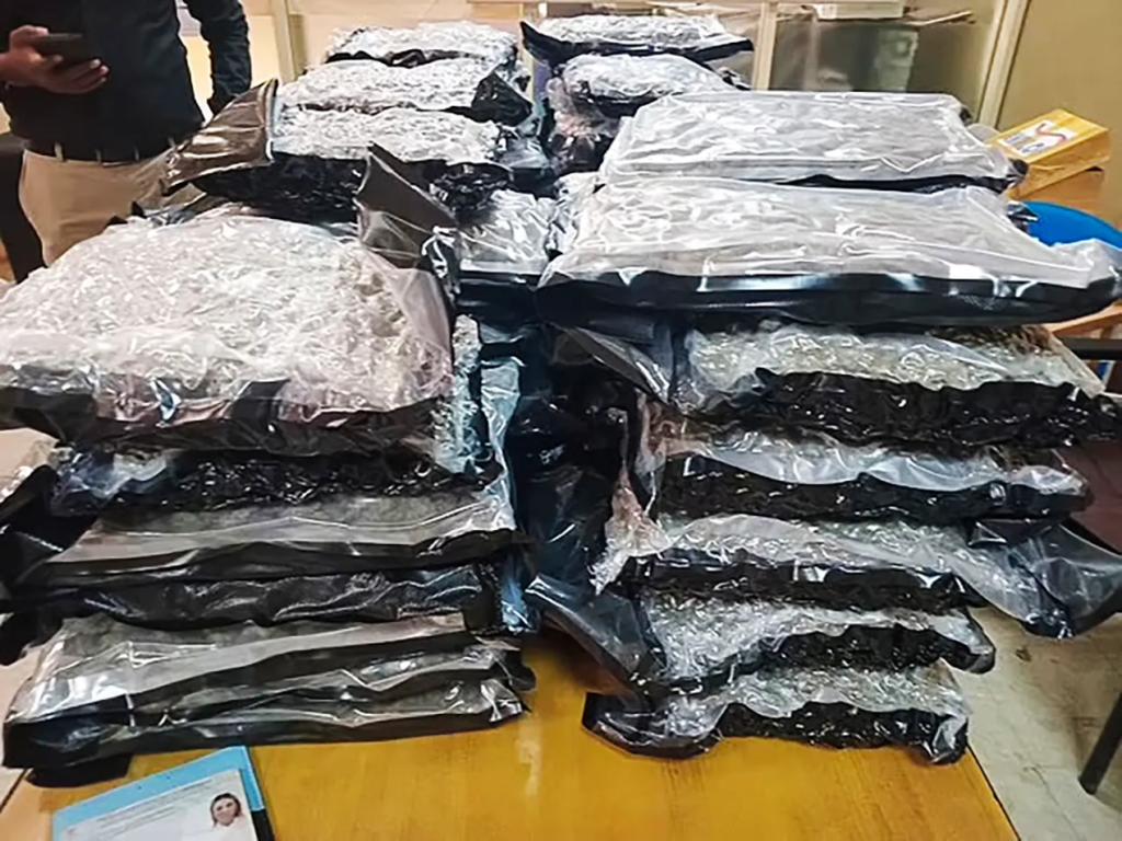 21-Year-Old British Woman Arrested in Sri Lanka for Attempted Smuggling of £1.2 Million Synthetic Drugs 3 image