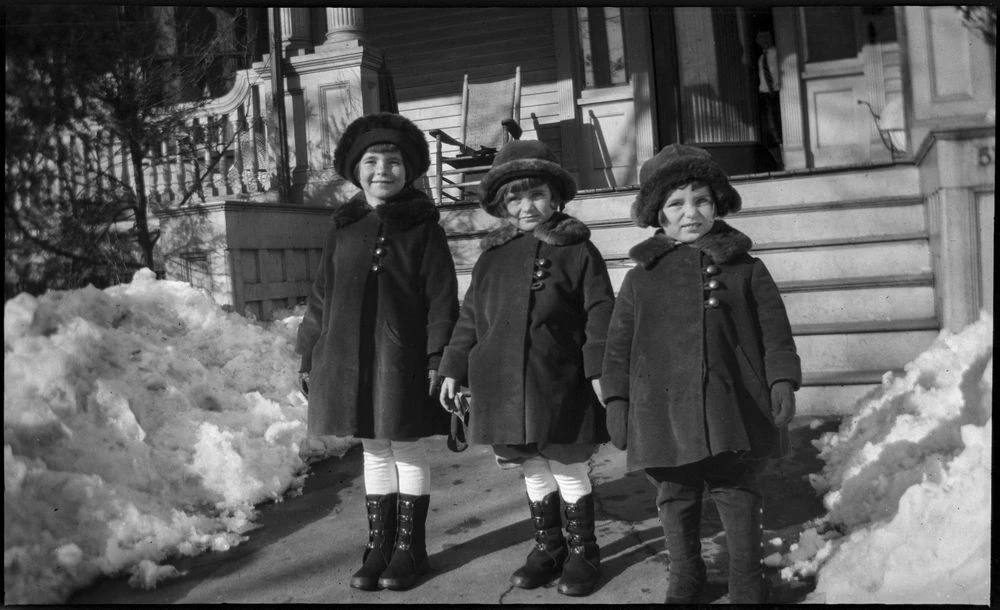 The Tragic Story of Rosemary Kennedy, The 'Hidden Kennedy' Who Was Lobotomized by Her Own Father 7 From left: Rosemary, Kathleen, and Eunice in front of the Kennedy family’s second home, Brookline, c. 1924.