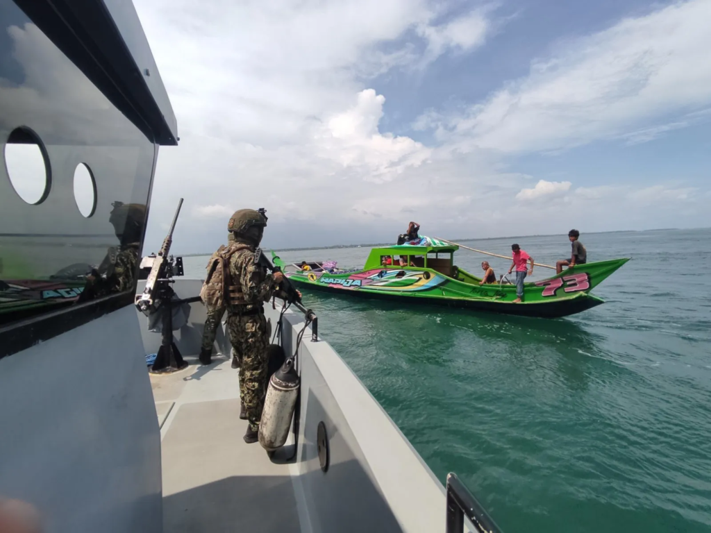 Philippine National Police search the Sulu Sea coastline following Eastman's abduction on October 17, 2024. Asia Pacific Press via ViralPress.