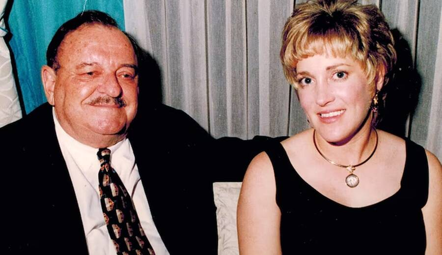 Celeste Beard Charmed Her Way Into a Texas Fortune, Then Had Her Husband Shot to Keep It 4 Steven and Celeste Beard, Austin, Texas. He was a millionaire. She was his much younger wife. He was shot in his sleep in 1999. She was later convicted of having him k*lled.