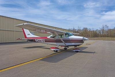 How Colton Harris-Moore Stole Five Planes and Outran the FBI for Two Years 3 A Cessna 182, the type of single-engine aircraft Harris-Moore stole from an Orcas Island hangar on November 12, 2008, his first stolen plane. Courtesy Cessna Flyer Association.