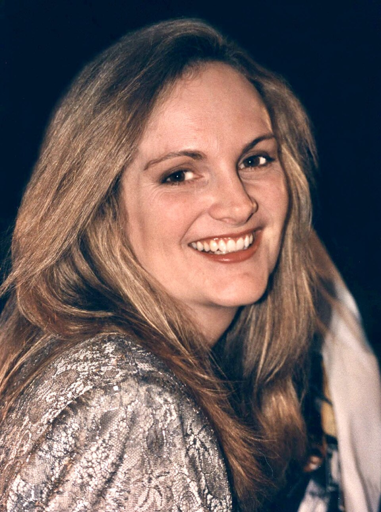 Patty Hearst Went From Kidnapping Victim to Wanted Bank Robber 2 Patty Hearst at a public event in the mid-1990s, after her release from prison and years before her 2001 pardon.