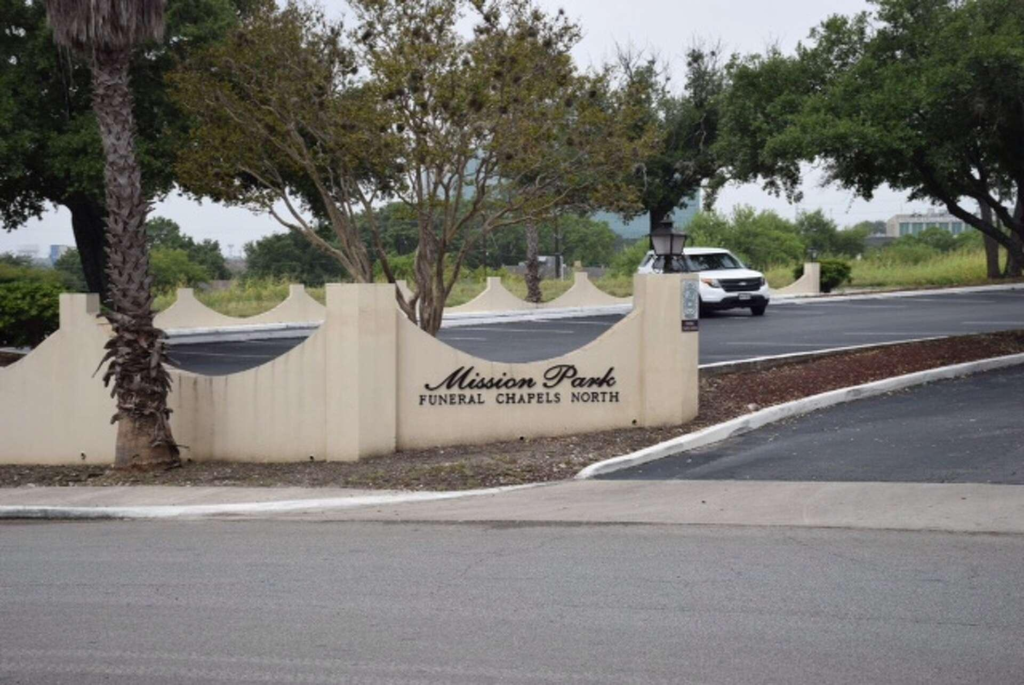 How Julie Mott’s Body Disappeared From a San Antonio Funeral Home Hours After Her Service 6 image 11